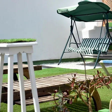 Guest house Casa The Garden Palmas 3*